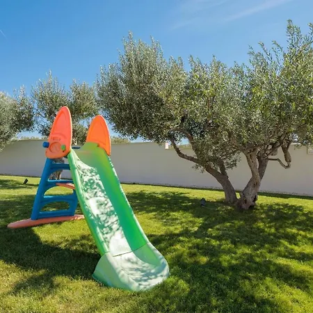 Ferienhaus Mit Privatpool Fur 8 Personen Ca 200 Qm In Primosten, Dalmatien Norddalmatien Tatil Evi *