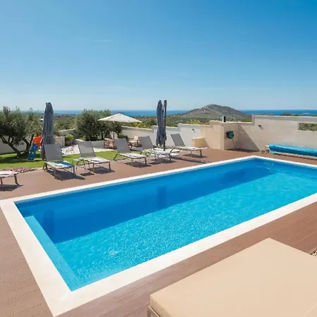 Ferienhaus Mit Privatpool Fur 8 Personen Ca 200 Qm In Primosten, Dalmatien Norddalmatien Tatil Evi *